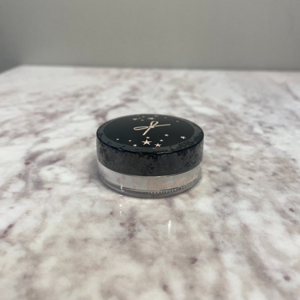 Ciate London Extraordinary Translucent Loose Setting Powder - Picture 4 of 5